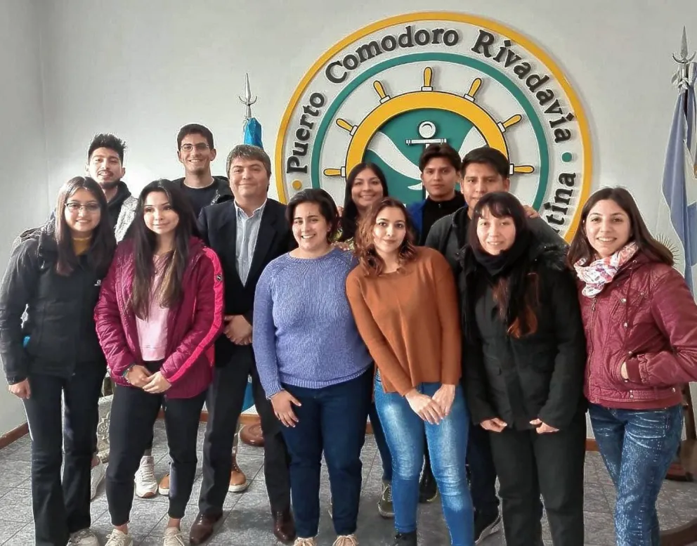 Estudiantes de la UNPSJB visitaron la Administración Portuaria de Comodoro Rivadavia