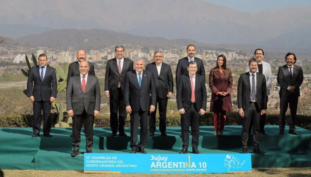 Gustavo Sáenz Junto a los demás Gobernadores del Norte Grande en Estados unidos