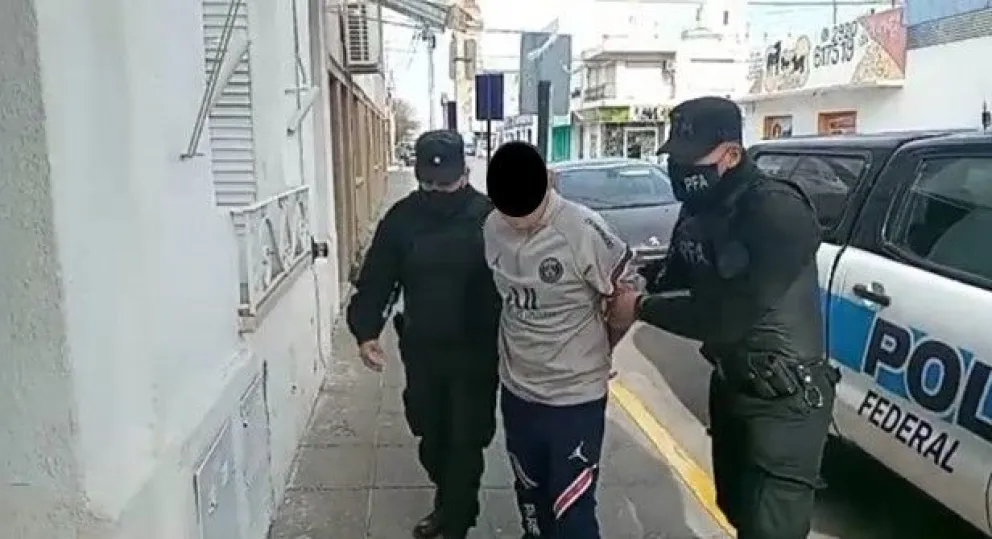La Policía Federal detuvo a un prófugo por robo en Viedma
