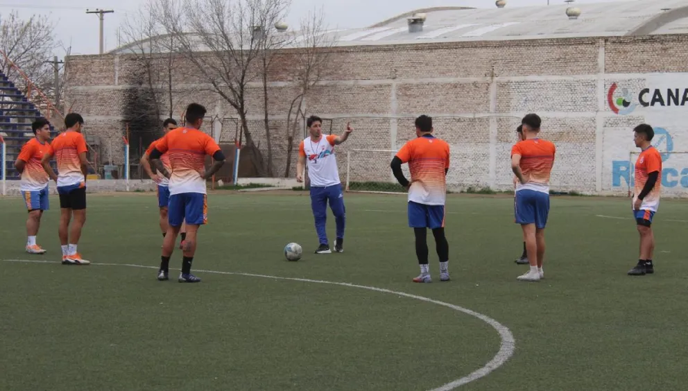 LDC: Deportivo Roca se clasificó a los cruces faltando una fecha 