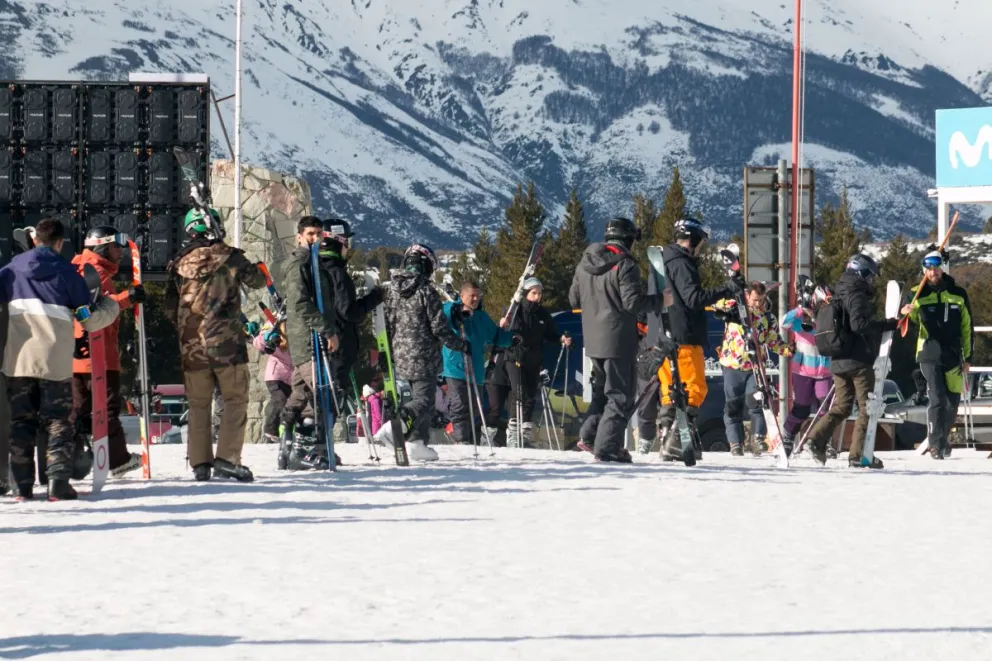 El EAMCEC definió este lunes la tarifa para el pase de esquí 2025 