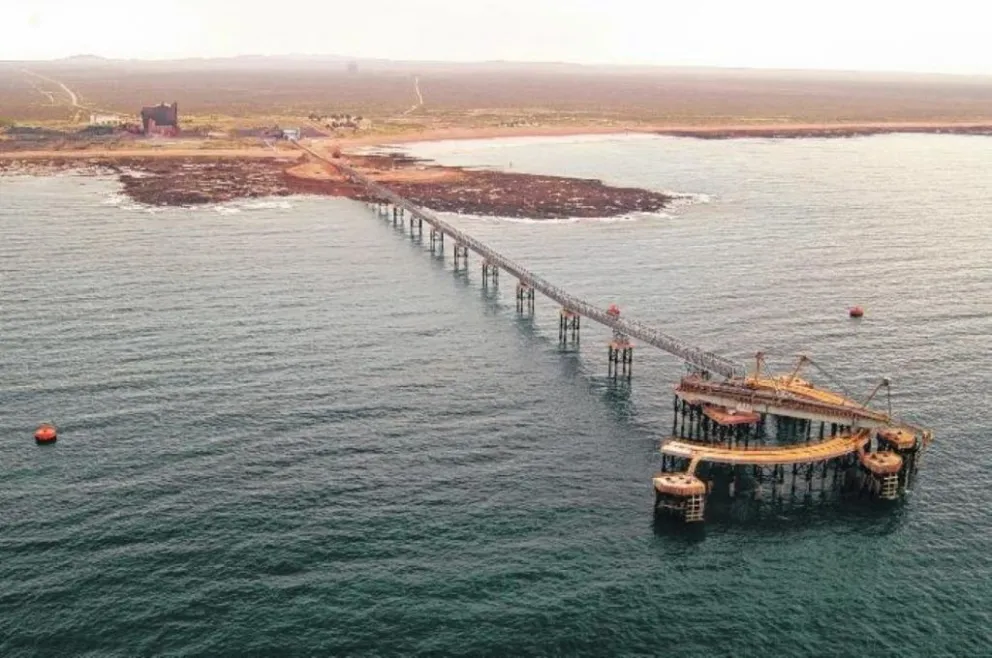 YPF construirá en Río Negro el mayor puerto exportador de petróleo del país