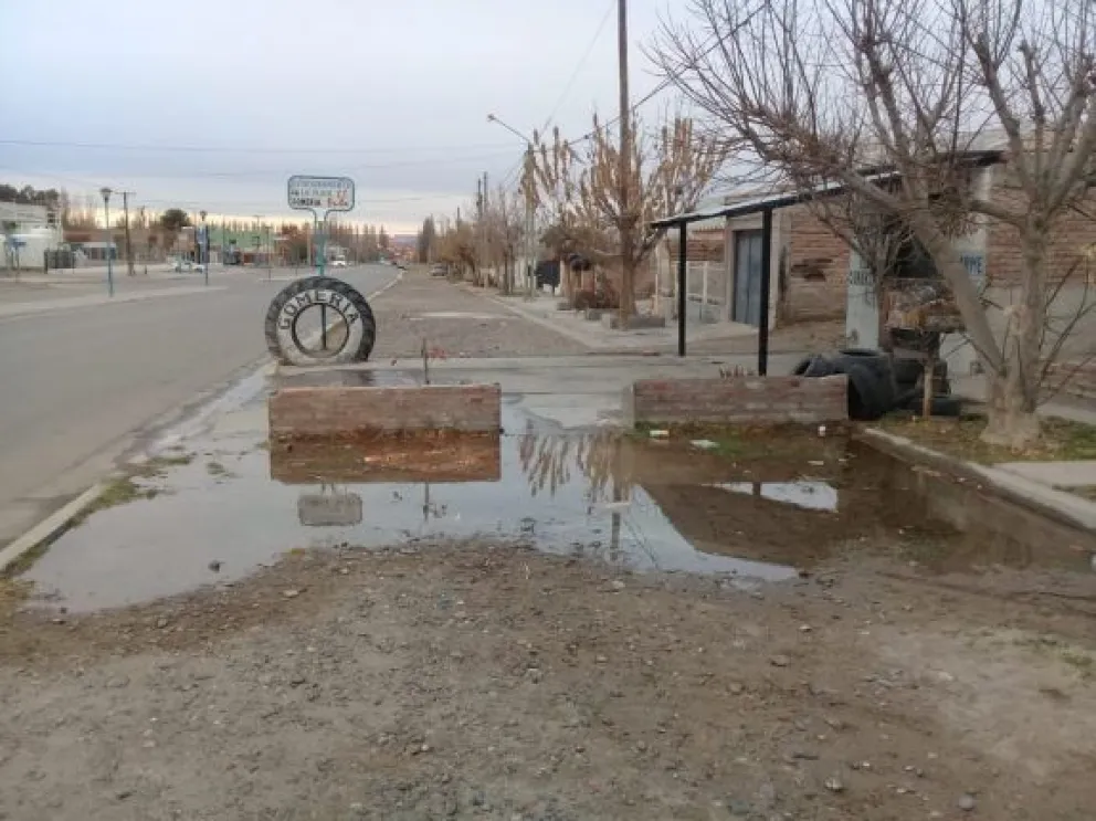  Otras 69 actas por desbordes de agua y cloaca y un problema sin solución para los roquenses