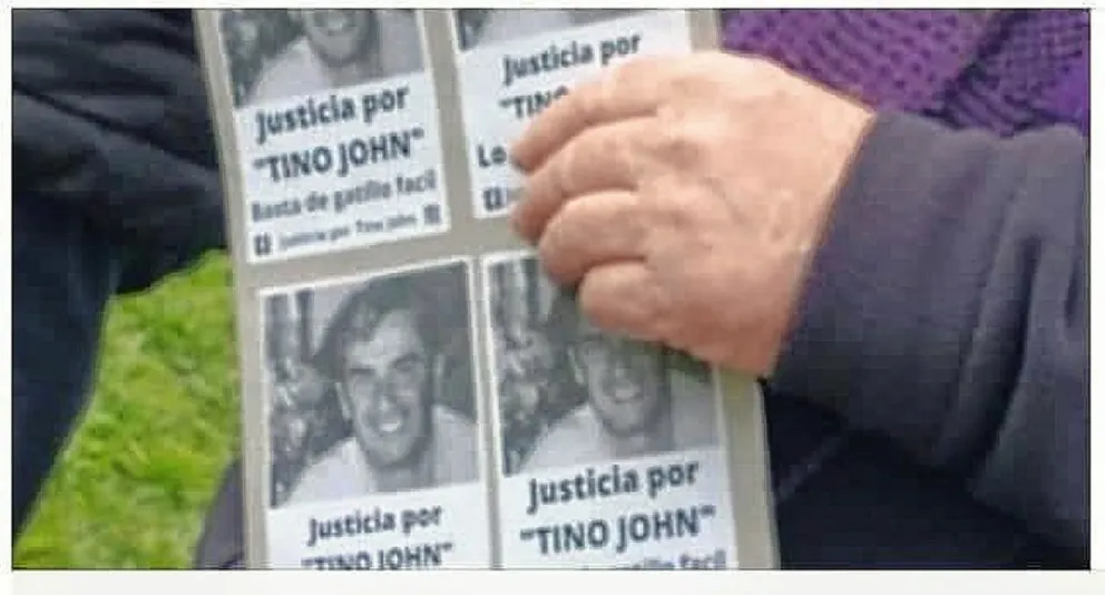 Desconfían de que el crimen de “Tino” John a manos de un policía del GEOP llegue a juicio