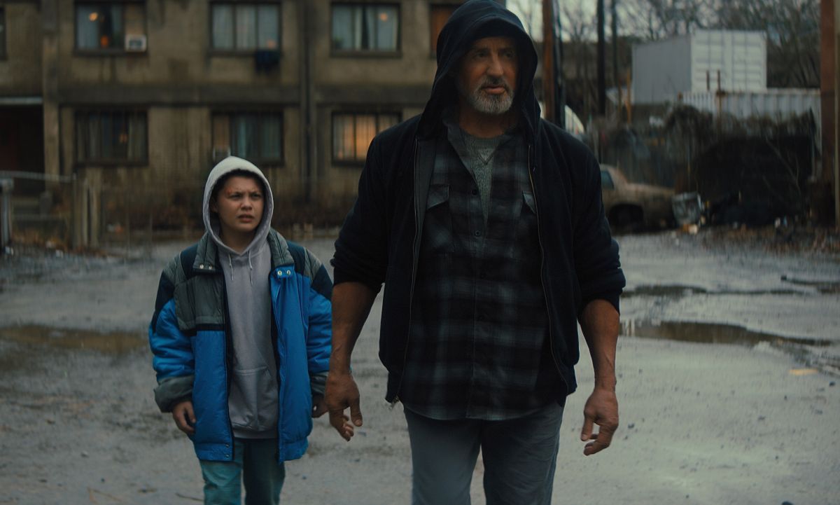 Crítica de “Némesis/Samaritan”, Sylvester Stallone y un superhéroe legendario