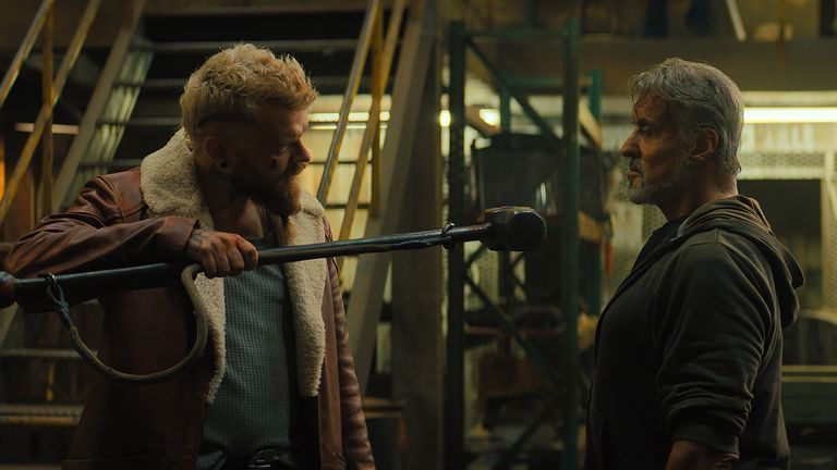 Crítica de “Némesis/Samaritan”, Sylvester Stallone y un superhéroe legendario