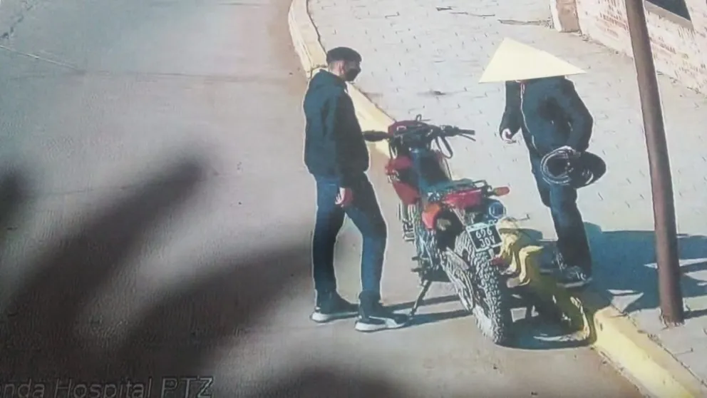 La moto utilizada para el raid delictivo sería la que días atrás le robaron a una mujer