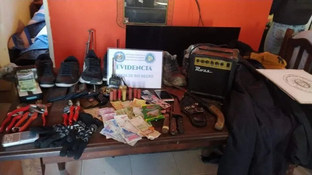 Recuperaron varios elementos robados y hay dos detenidos