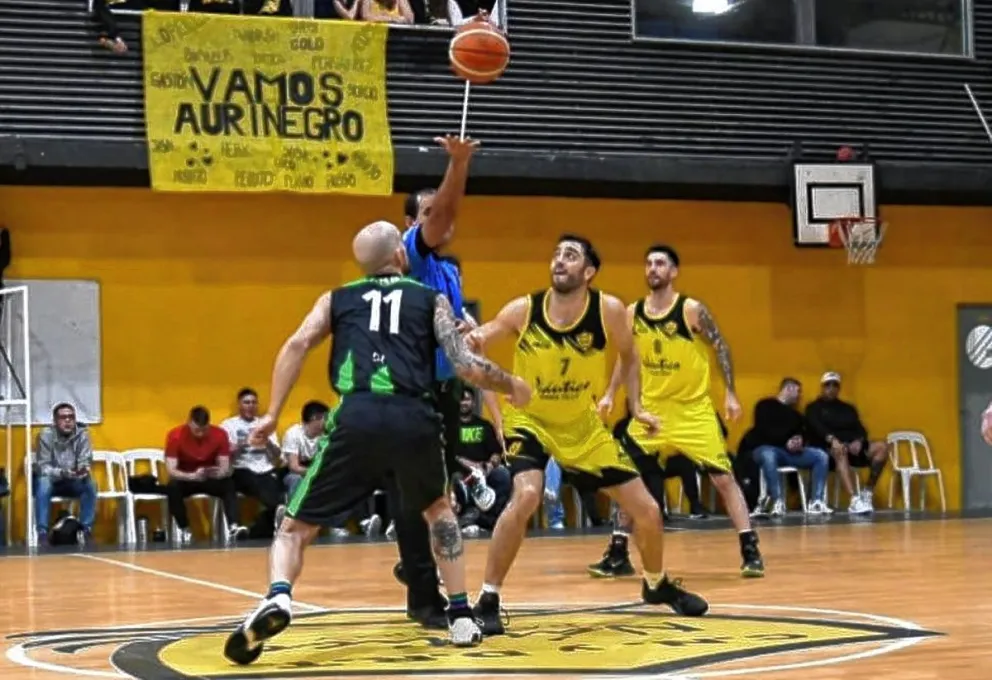 Náutico visita a Ferro de Madryn