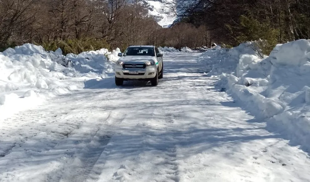 A pesar del buen tiempo, muchos caminos continúan restringidos