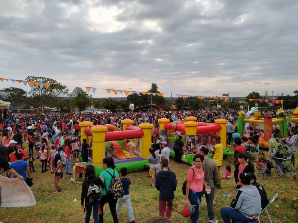 Miles de niños disfrutaron del Festival de la Niñez en la plaza de los niños de Iguazú