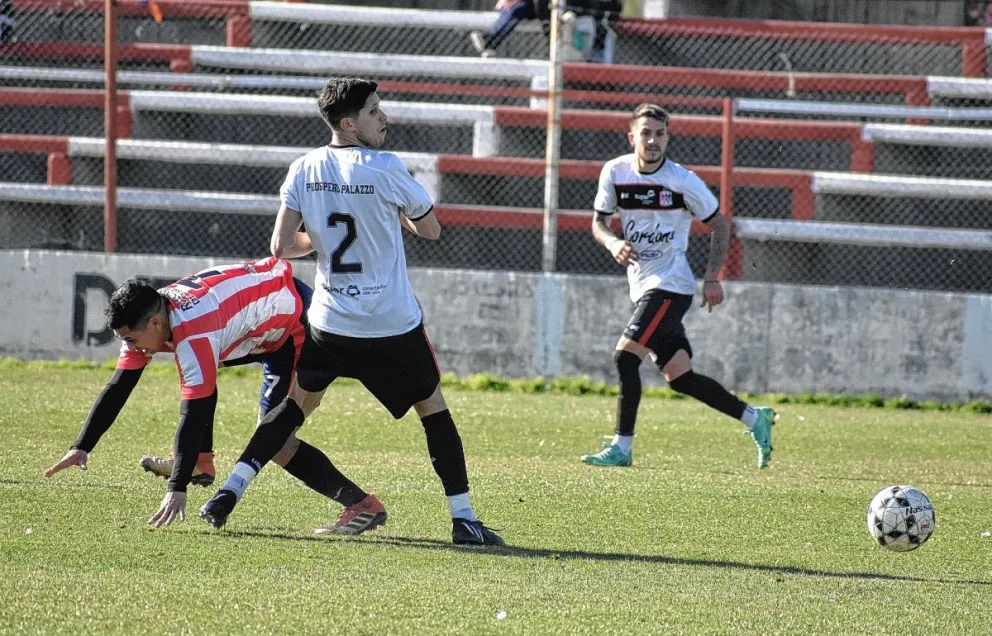  Racing goleó a Palazzo y accedió al Torneo Regional Federal