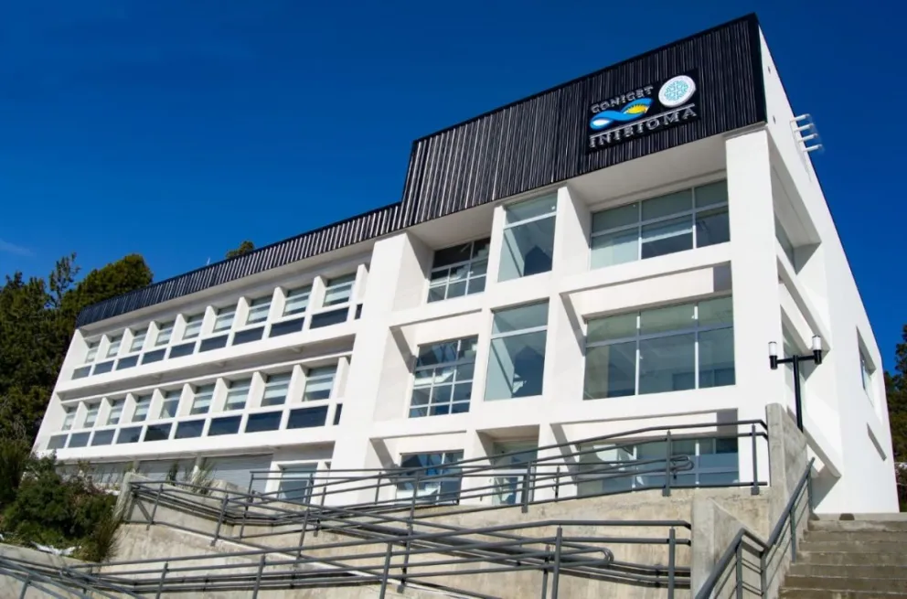 Con la presencia de funcionarios nacionales inauguran las nuevas instalaciones de INIBIOMA