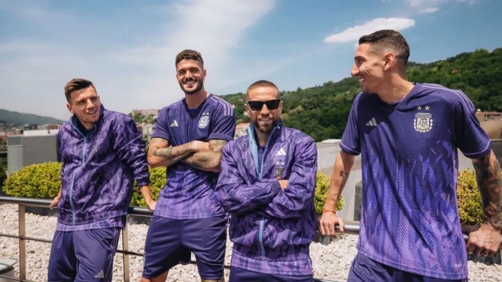 La camiseta violeta de la Selección Argentina: a qué se debe la elección del color