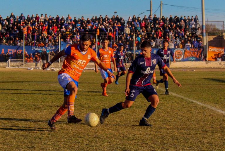 Deportivo Roca y Argentinos del Norte se enfrentarán a puertas cerradas esta noche ¿Sabes por qué?
