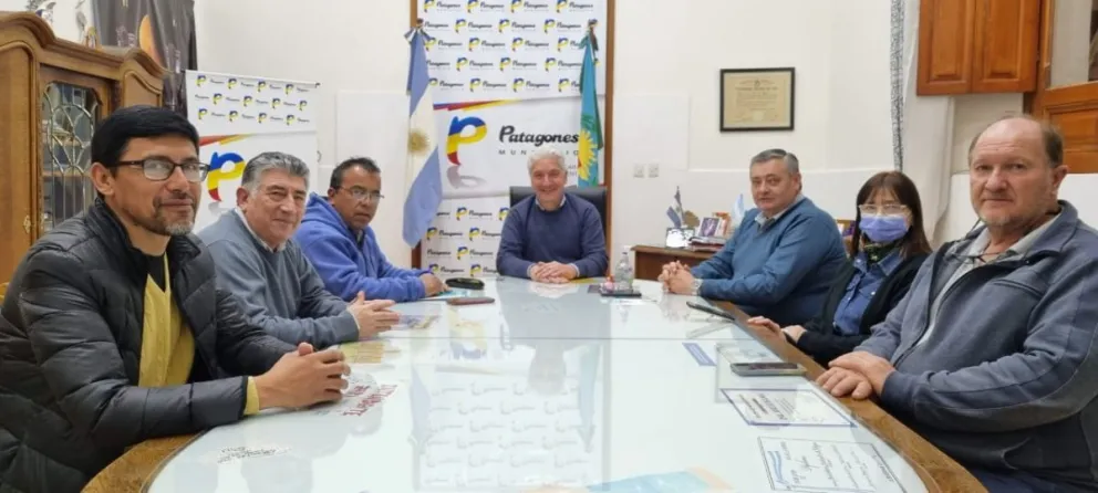 Zara se reunió con los gremios y anunció que anticiparán el 10 por ciento de incremento salarial