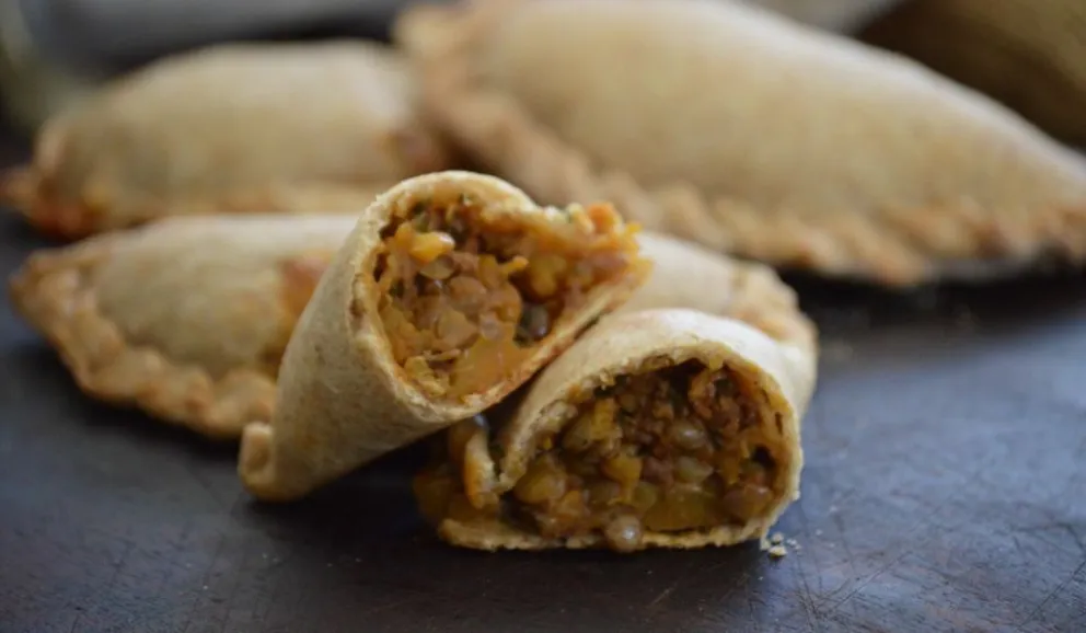 ¿Sin ganas de cocinar por el mundial? Mirá las ofertas de comidas para este mediodía en Roca 