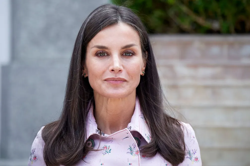 La enfermedad de la reina Letizia que le impide usar tacones altos