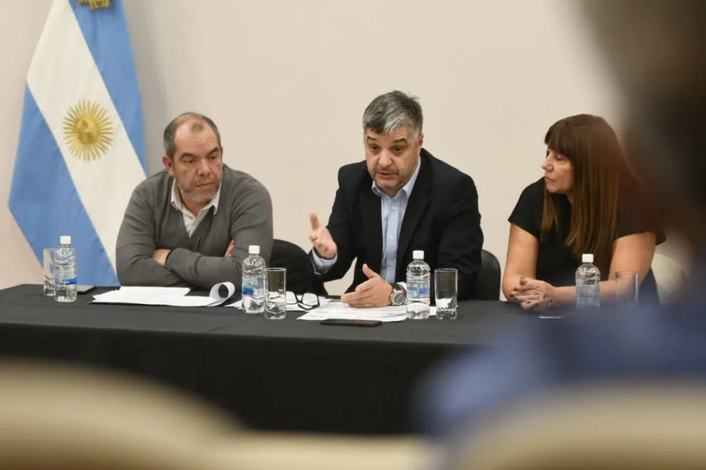 Grazzini y Aguilera informaron a los diputados las acciones realizadas en materia de infraestructura escolar