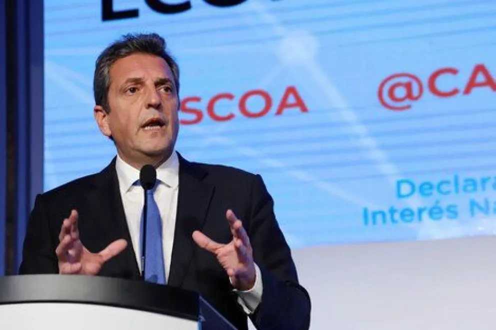 Massa confirmó que más de 200 mil planes sociales se convertirán en empleo formal