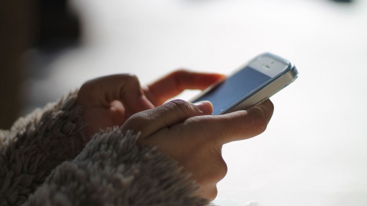 Vecinos juntan firmas para que llegue la señal de celular a Cordones del Chapelco 