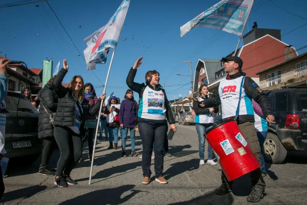 Docentes en Congreso declararon insuficiente la nueva oferta salarial