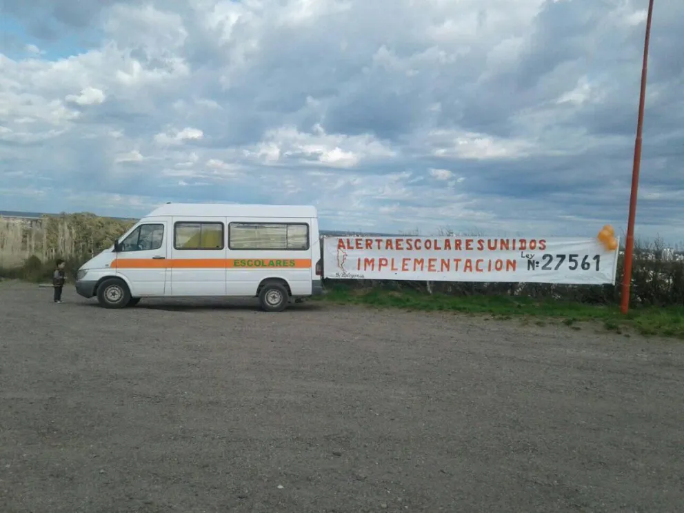 Los transportistas escolares de la provincia están en alerta y en Patagones también
