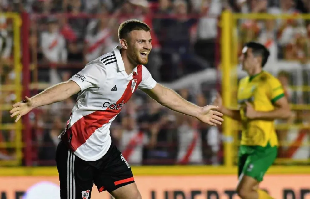 River goleó a Defensa y avanzó en la Copa Argentina