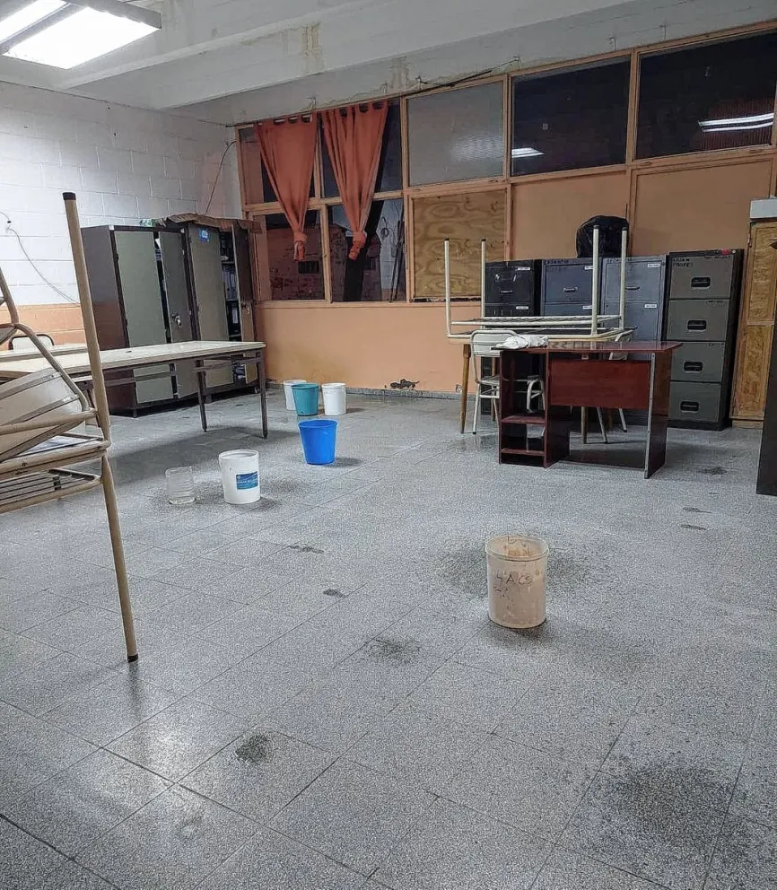 Docentes y alumnos denuncian condiciones insalubres en Escuela Secundaria Nº 24 