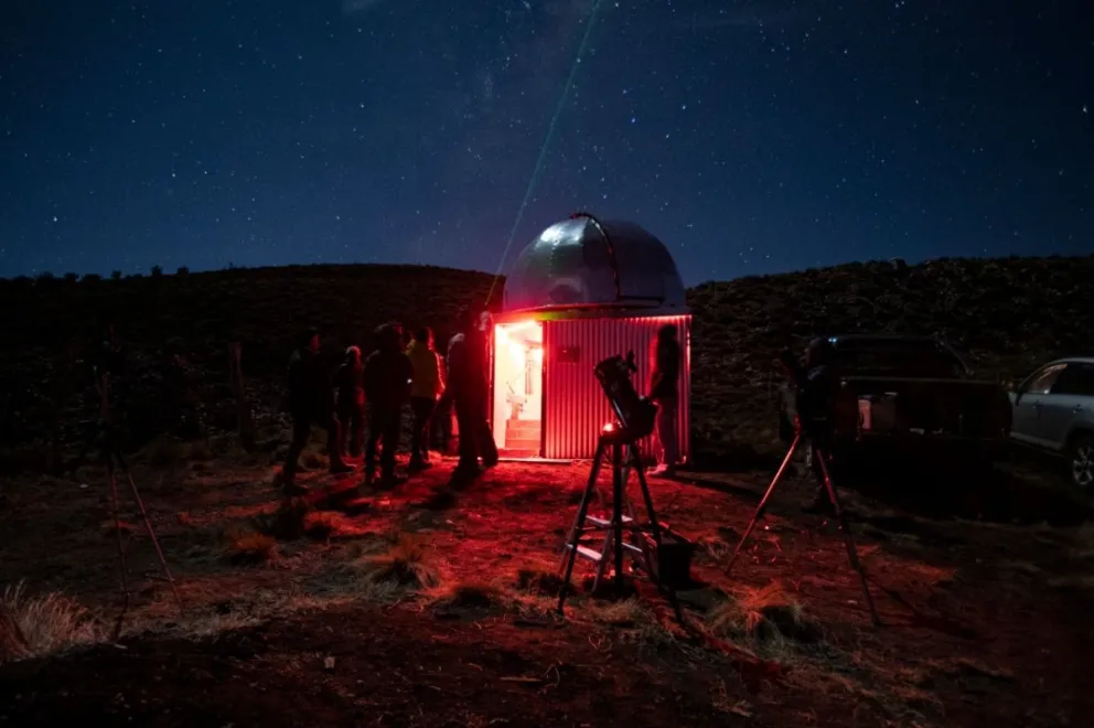 El observatorio patagónico que propone “un paseo por el cielo”