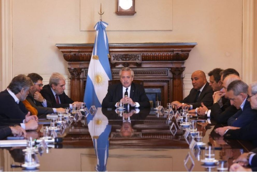 Alberto Fernández encabeza la reunión de Gabinete 