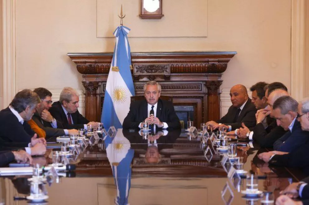 El presidente Alberto Fernández encabeza una reunión de Gabinete