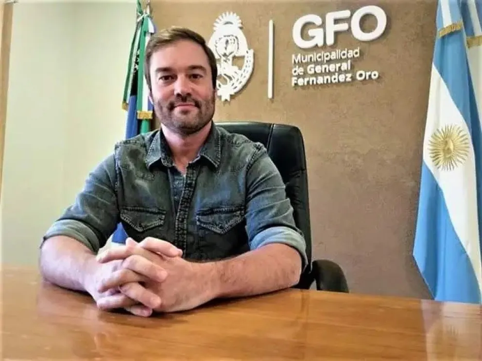 ¿Qué contestó el intendente de F.Oro ante la no adhesión al feriado nacional?