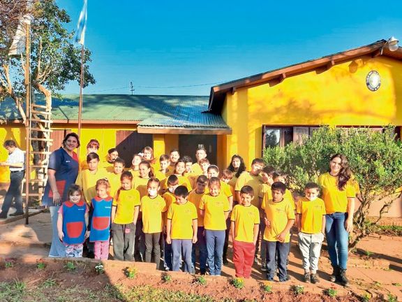 Escuela de Cerro Azul celebra mañana su centenario