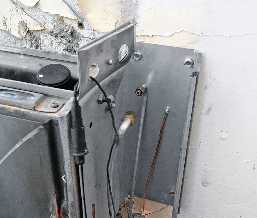 Denunciaron sabotaje en las instalaciones de gas de dos escuelas de Comodoro