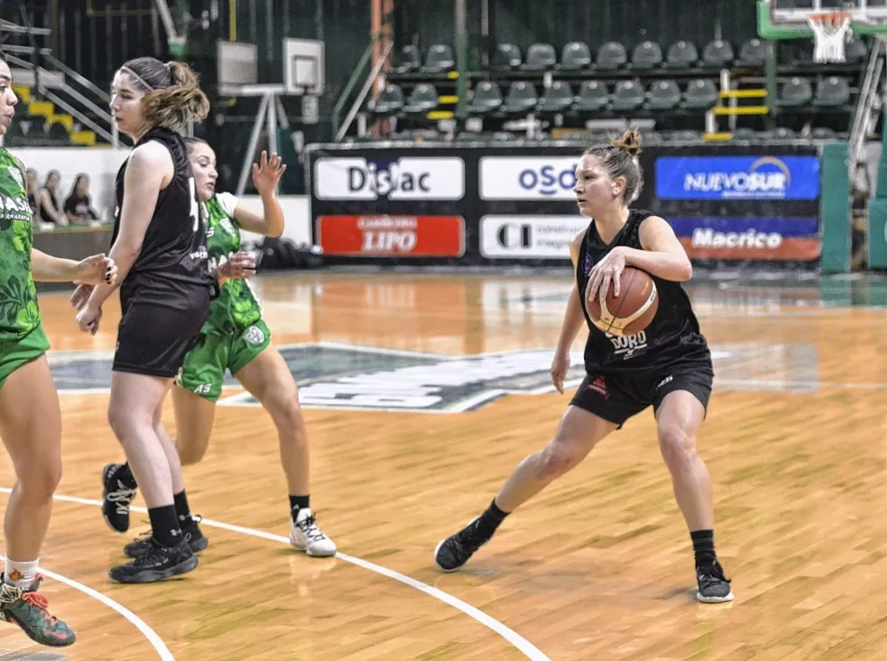 Básquetbol femenino: Federación ganó en el Socios y se arrima al título