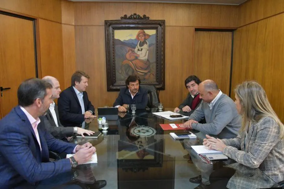 Gustavo Sáenz estuvo con las autoridades de la empresa Mercuria