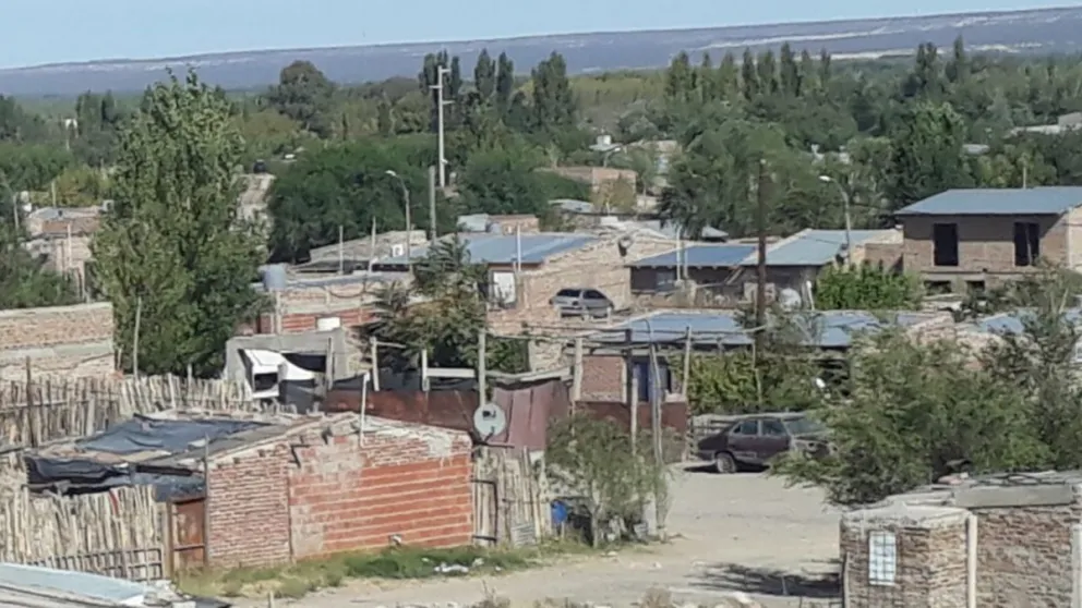 Una joven fue apuñalada durante una pelea en el barrio Fiske Menuco