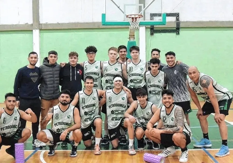 Petroquímica recibe al puntero Náutico