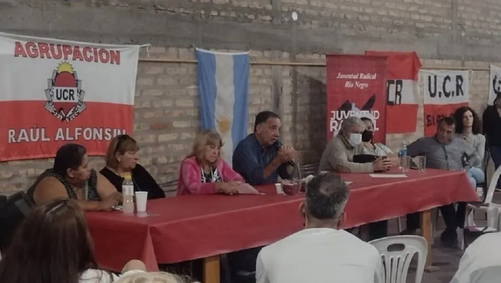 UCR rionegrina: suspensiones y pase de facturas por alianza con el PRO