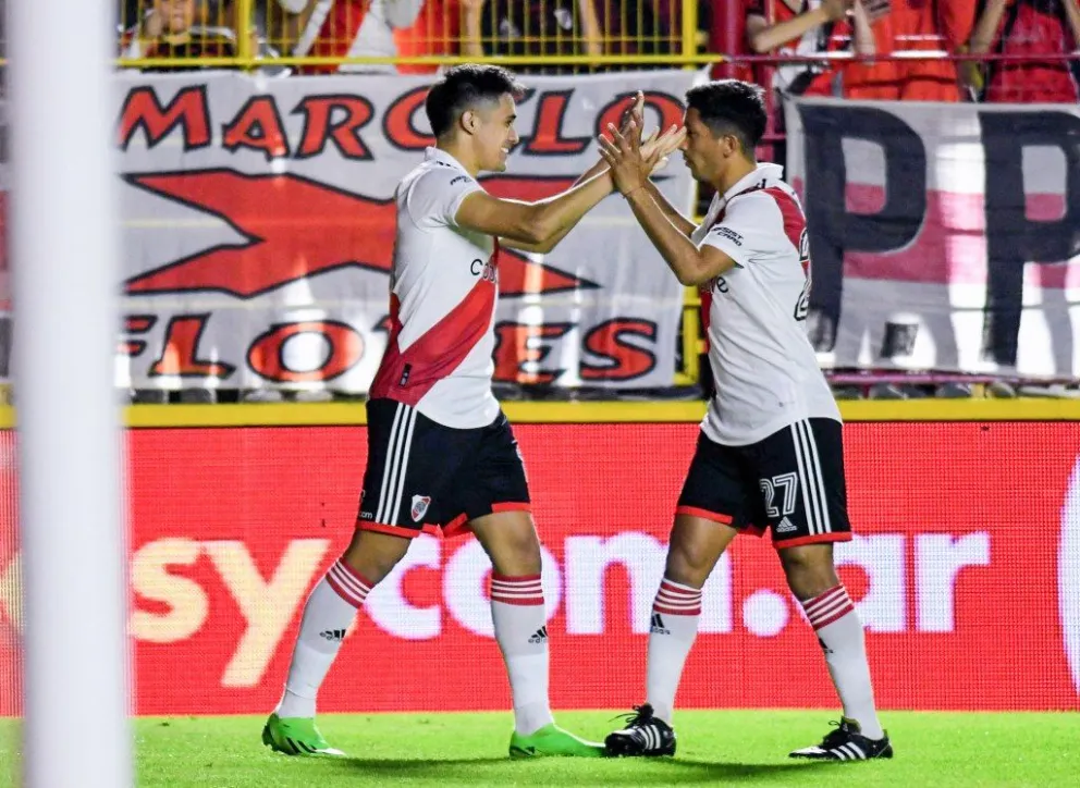 River se enfrenta con Barracas por una victoria impostergable para seguir en la pelea