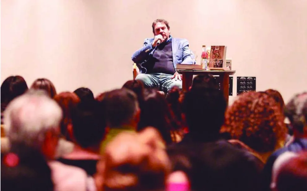 Feria Internacional del libro de Comodoro Rivadavia, Daniel Lito Alonso “de la aldea al mundo”