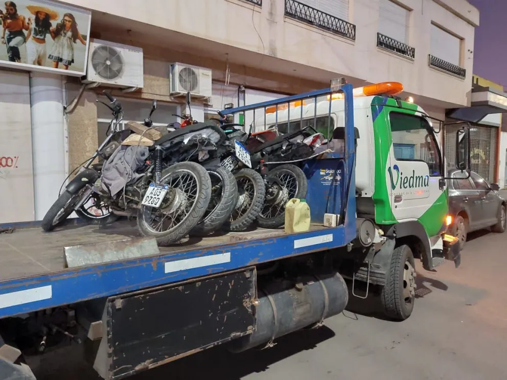 Inspectores municipales de Viedma encontraron borrachos e infractores por todos lados