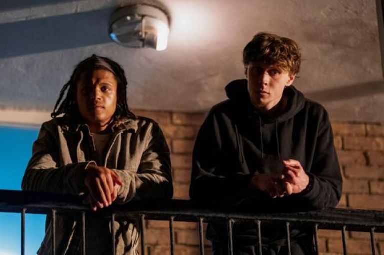 Crítica de "Yo estuve aquí", el perturbador thriller británico con Hugh Bonneville