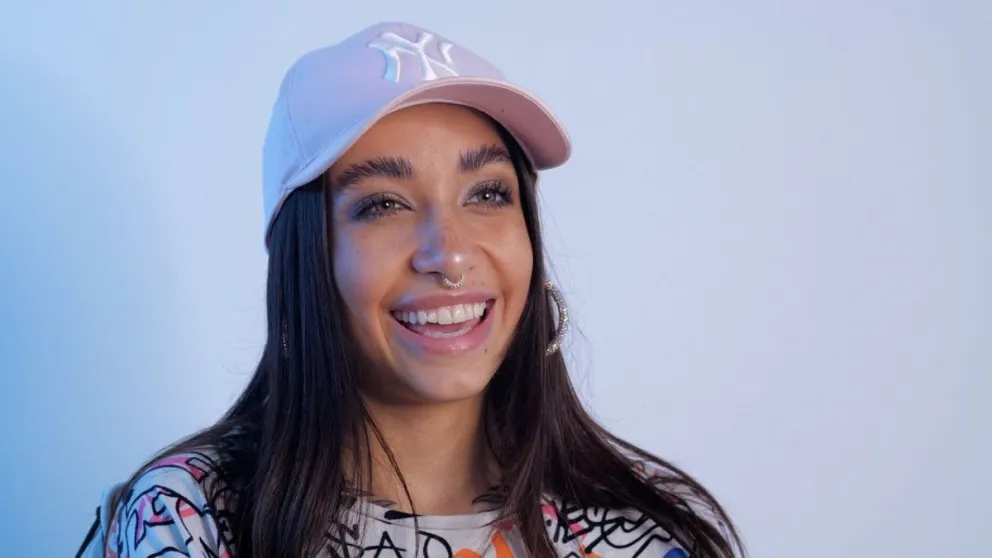 La foto a los besos de María Becerra que incomodó a Rusherking 