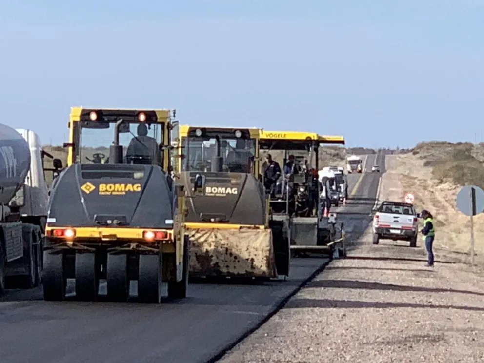 Precaución al circular: avanzan obras en un sector de la Ruta Nacional 22