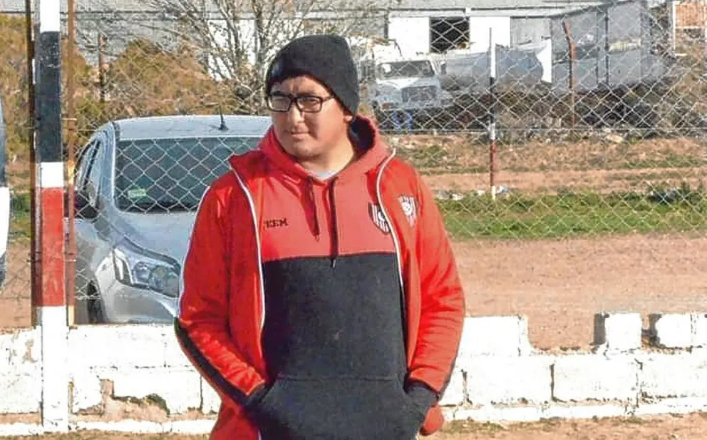 Leonardo Acuña nuevo DT de Stella Maris