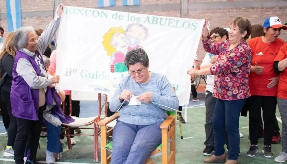 "Festejarnos", para crear lazos de amistad en adultos mayores