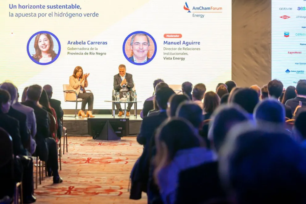 La Gobernadora reiteró la necesidad de contar con un marco regulatorio