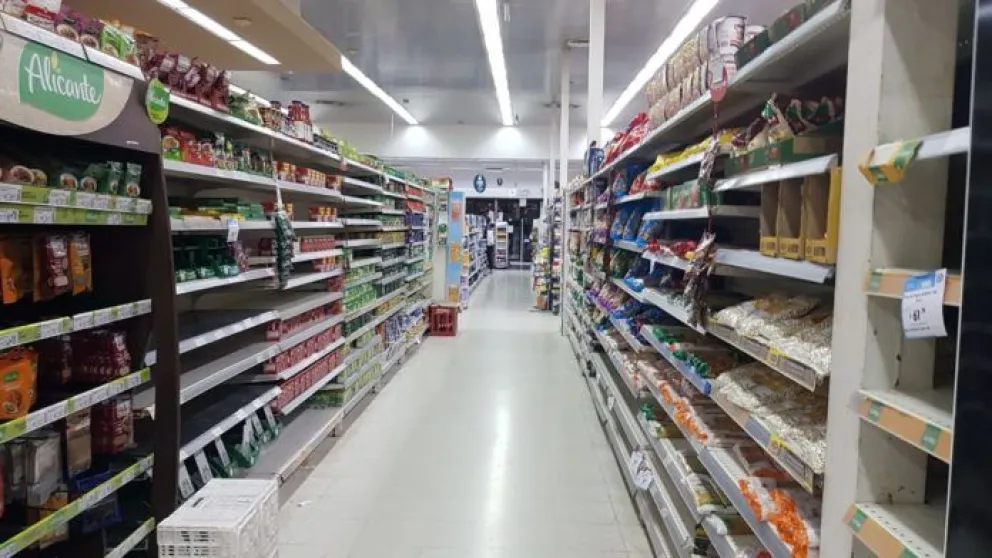 Quieren “La Hora Silenciosa” en la provincia mientras en Viedma no funciona ni a media máquina